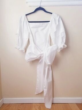 New York & Company White Puff-Sleeve Tie-Back Blouse